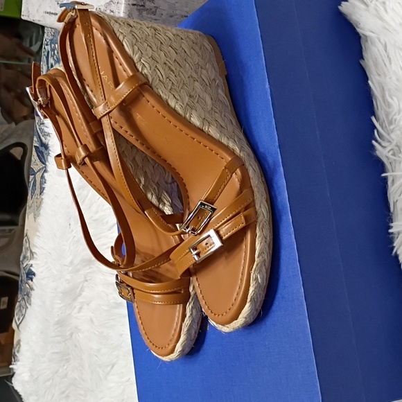 New Georgie Stuart Weitzman Tan Brown Wedge Espadrille Sandals SZ 6.5 - Picture 5 of 16